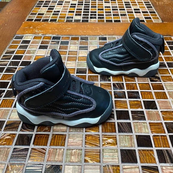 Nike Jordan Pro Strong Basketball Baby Shoes - Picture 5 of 12